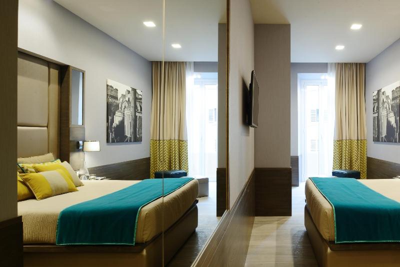 Superior Double Room image 3