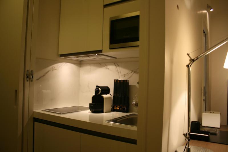 Studio Apartment image 4