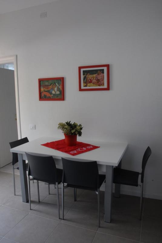 Two-Bedroom House image 2