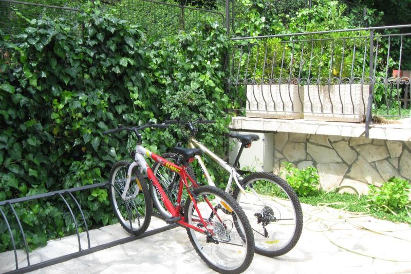 Studio Apartment image 4