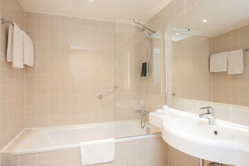Standard Room image 2