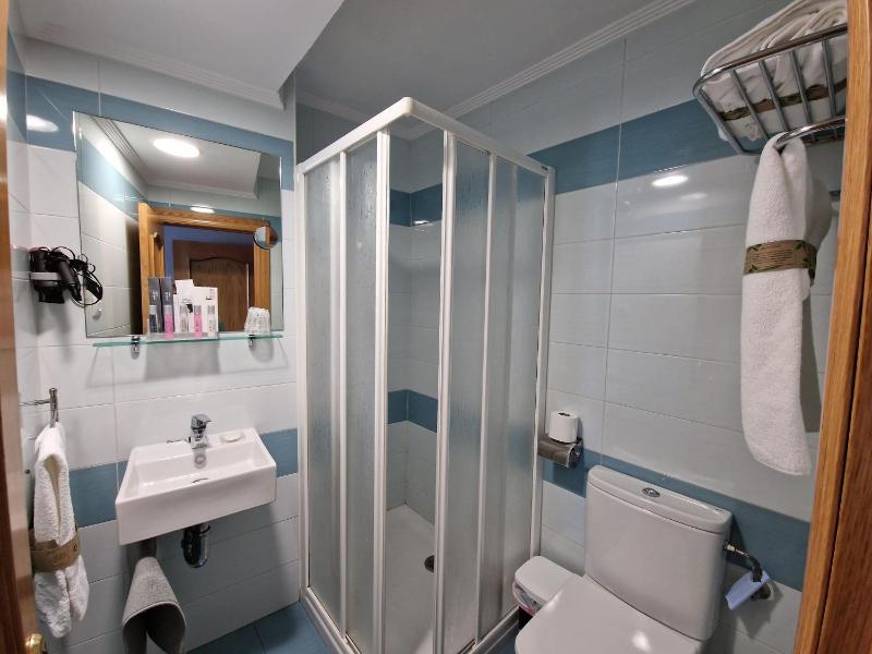 Hostal Fidalgo - image 37