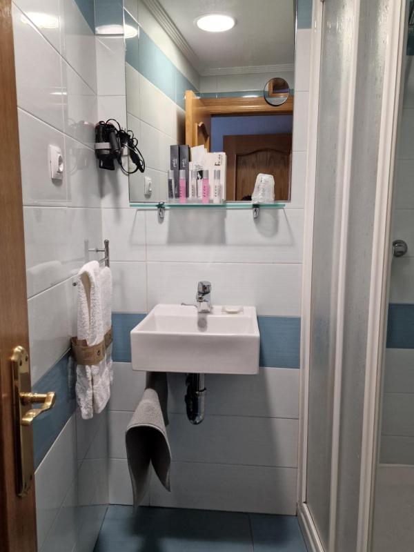 Hostal Fidalgo - image 32