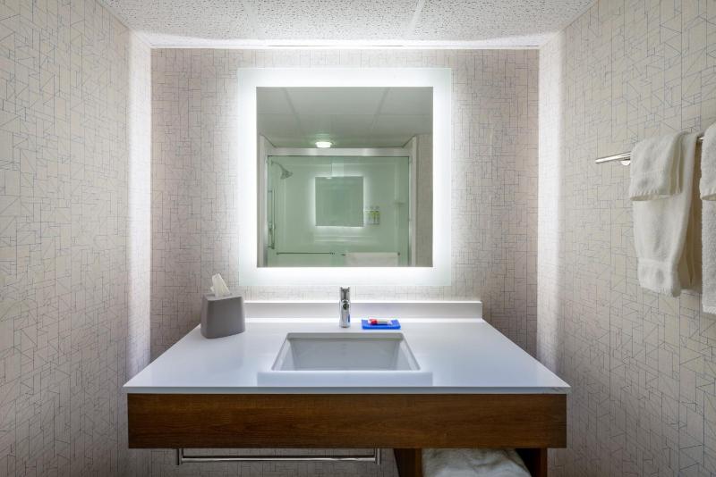 Standard Room image 3