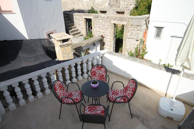 Four-Bedroom Holiday Home image 3