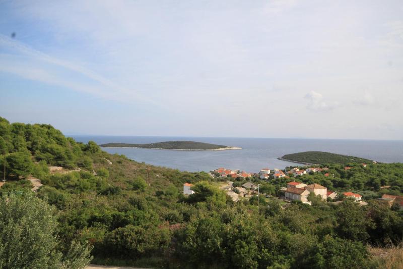 One-Bedroom Apartment with Terrace and Sea View image 2
