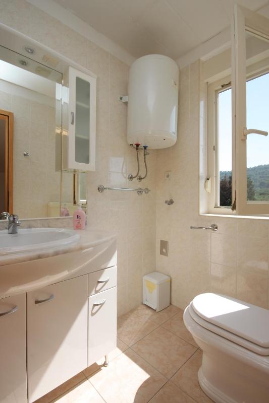 Double Room image 2