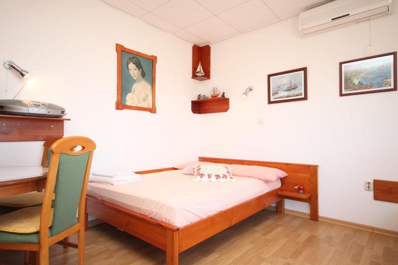 Studio with Terrace and Sea View image 1