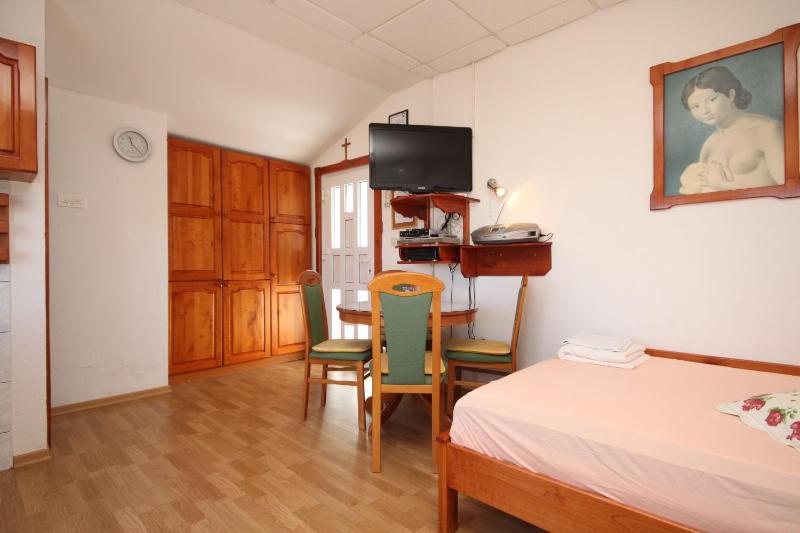 Studio with Terrace and Sea View image 4