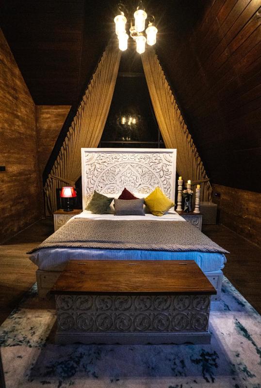 The Edgware Cabana - image 22