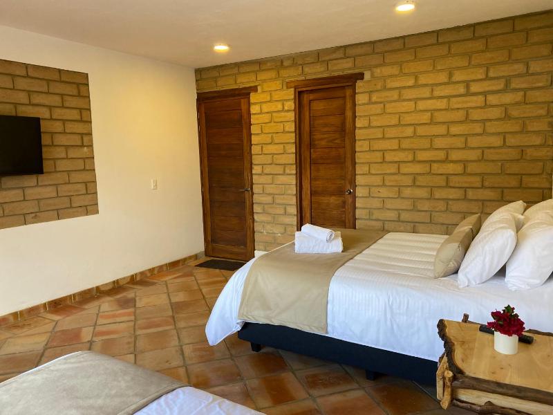 Hotel Alandalus - image 25