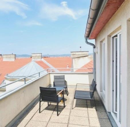 Suite with Terrace image 3
