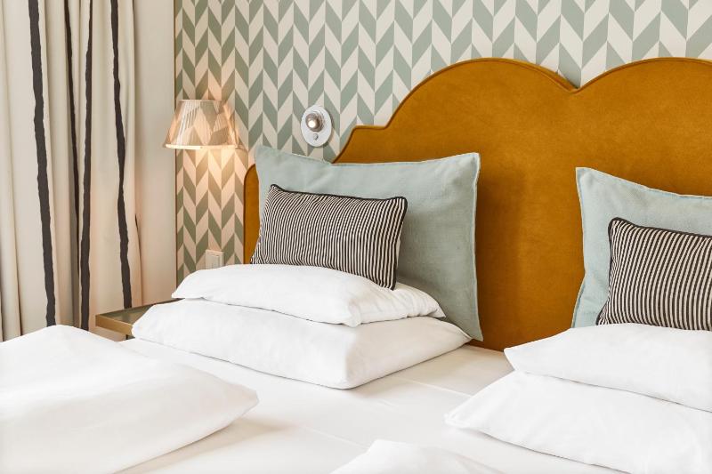 Superior Double or Twin Room image 3