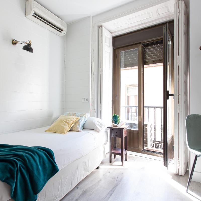Single Room image 1