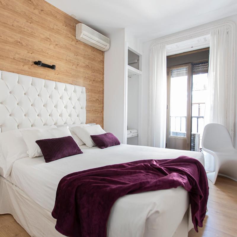 Double or Twin  Room image 3