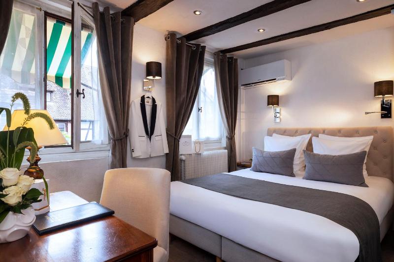 Classic Double Room image 1