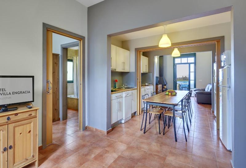 Superior Apartment (7-8 Adults) image 4