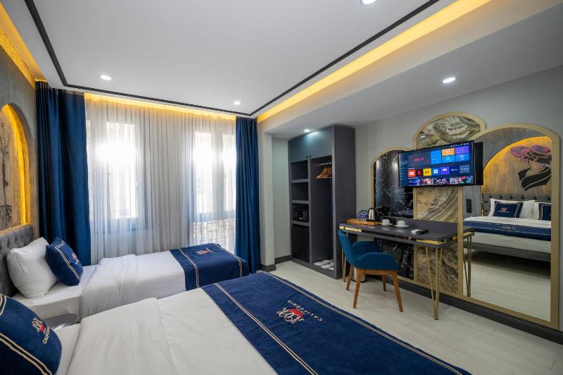 Standard Triple Room image 4