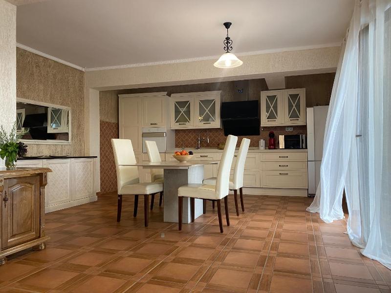 Two-Bedroom Suite image 4