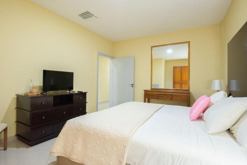 Bay Harbor Luxury 1 bedroom apartments - image 42