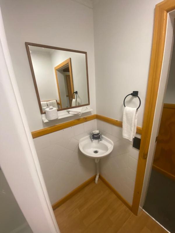 Lakefront Lodge Taupo - image 7