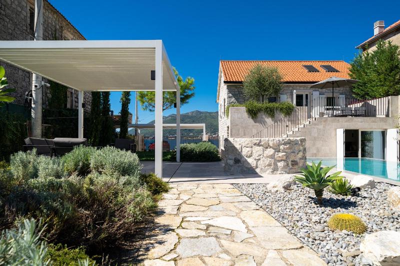 Villa Lastva - image 8