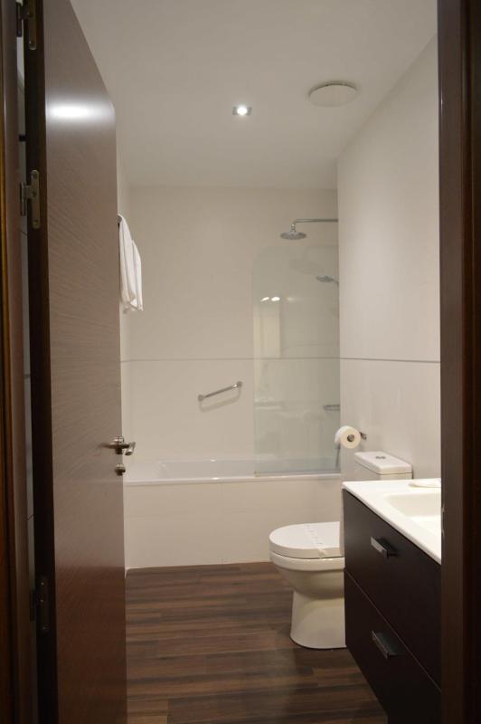 Double Room with Extra Bed image 3