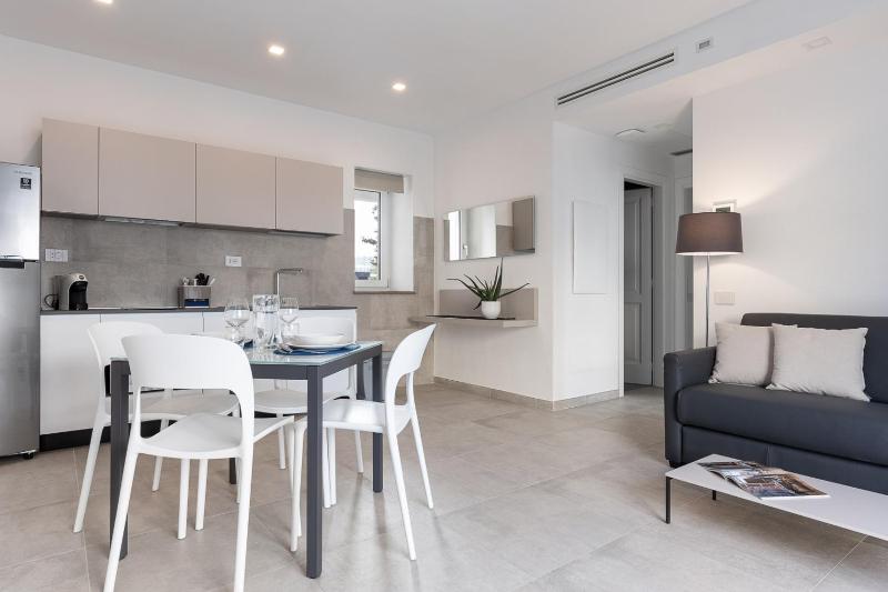 Oneweek Gaeta Suites and Apartments - image 8