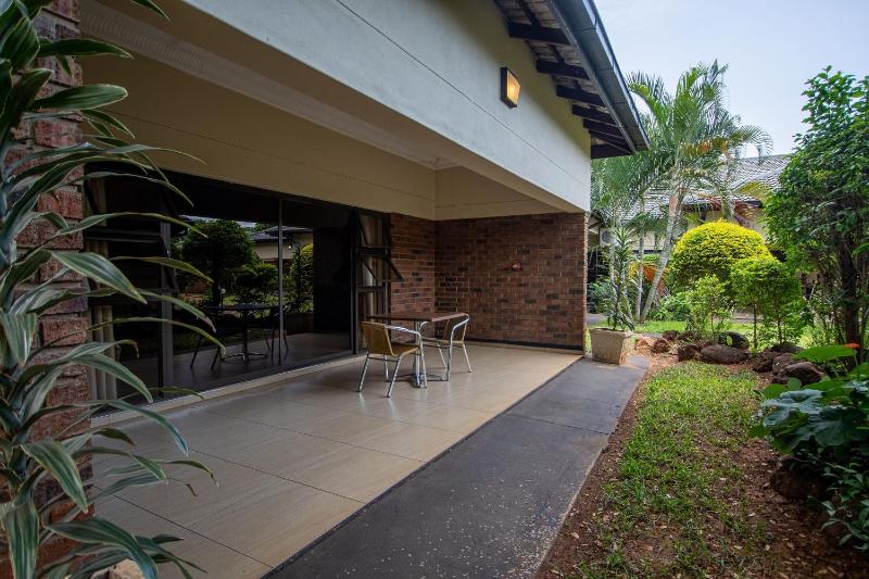 The Victoria Falls Deluxe Suites - image 15