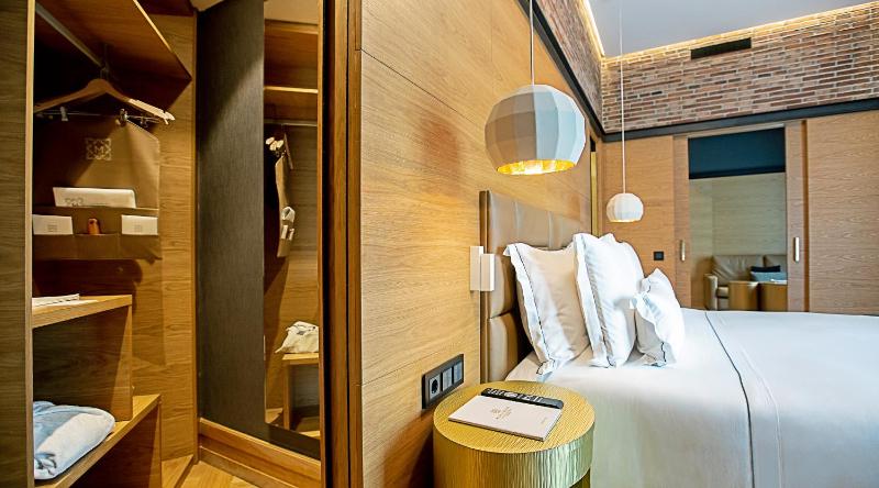 Penthouse Suite image 4