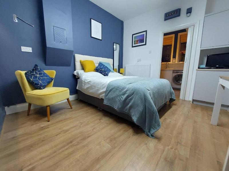 Inviting 1-Bed Apartment in Herne Bay Images