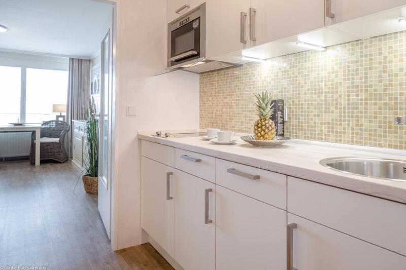 Apartment with Sea View image 3