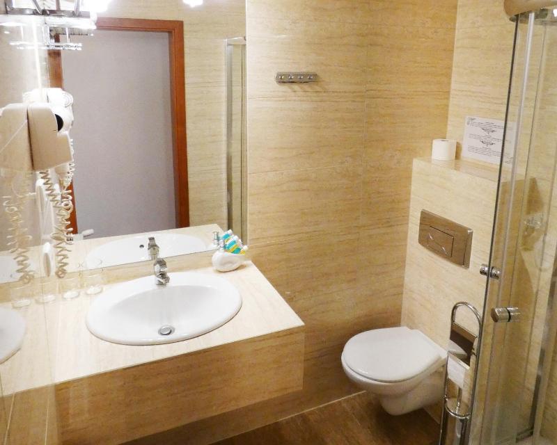 Standard Single Room image 2