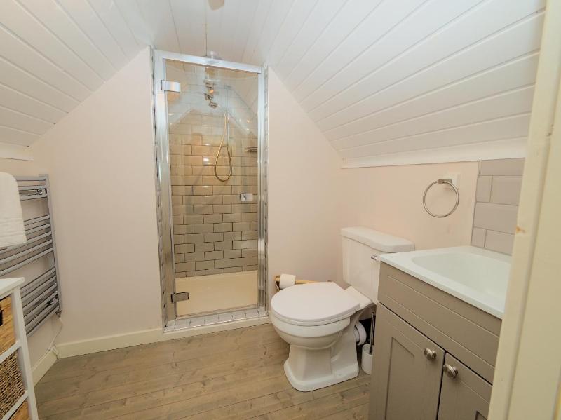 Garden King Ensuite image 4