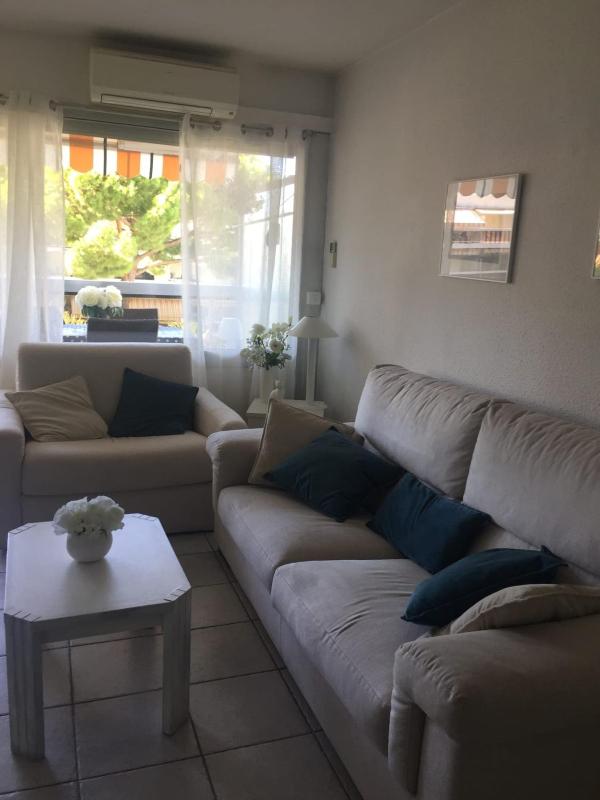 Nice 36 m with balcony and pool near beaches - image 7