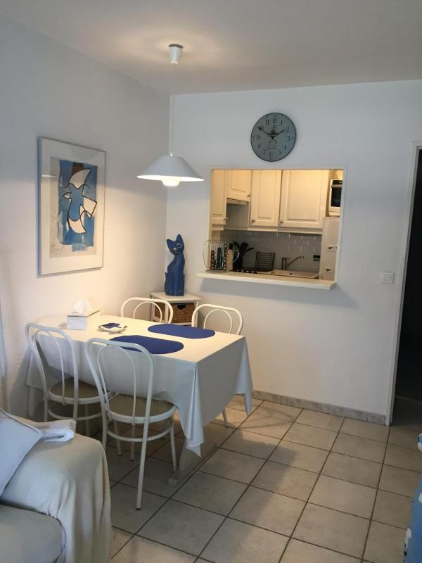 Nice 36 m with balcony and pool near beaches - image 6