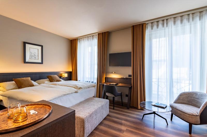 Superior Double Room image 1