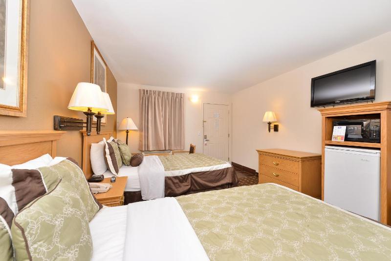 Double Room with Two Double Beds - Non-Smoking image 2