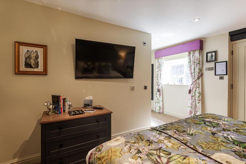 Double Room - Disability Access image 4