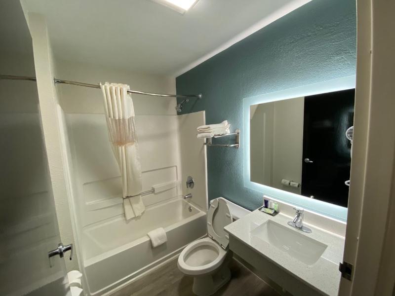 Sleep Inn Jacksonville Airport - image 31