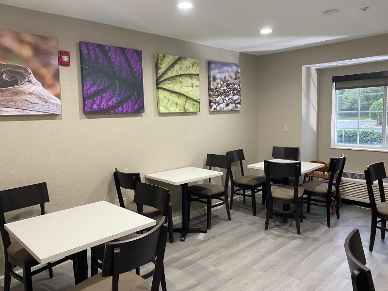 Sleep Inn Jacksonville Airport - image 7
