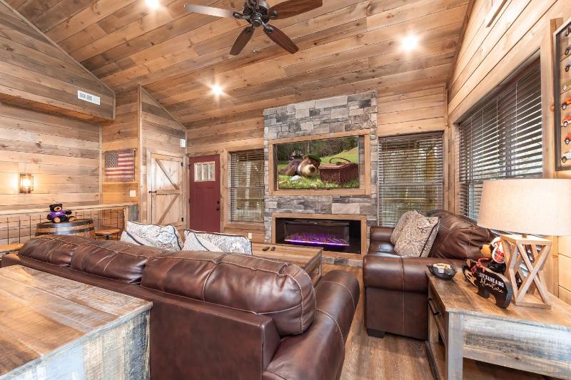 The Gathering Place cabin - image 25