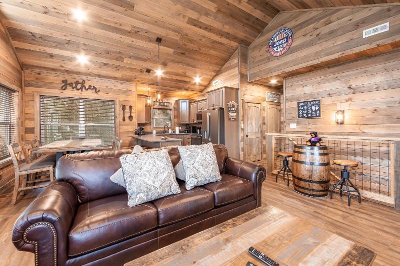 The Gathering Place cabin - image 15