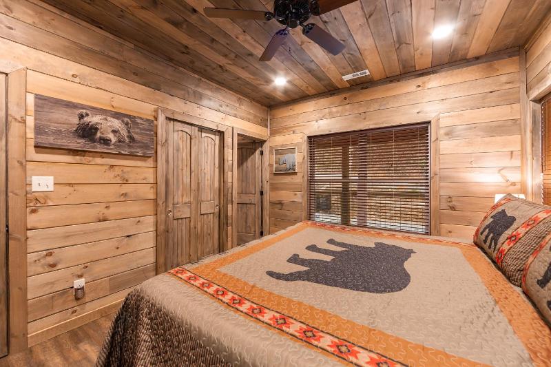 The Gathering Place cabin - image 33