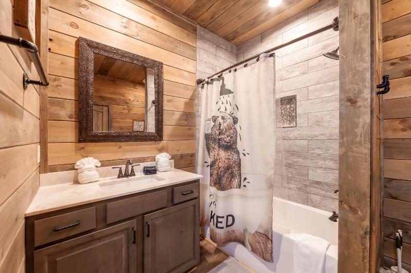 The Gathering Place cabin - image 27