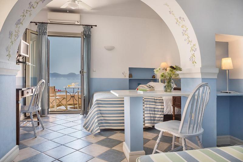Suite with Terrace image 3