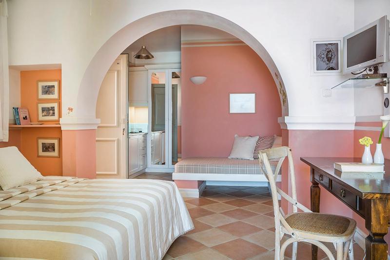 Suite with Terrace image 4