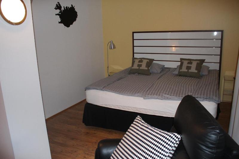 Double or Twin Room image 3