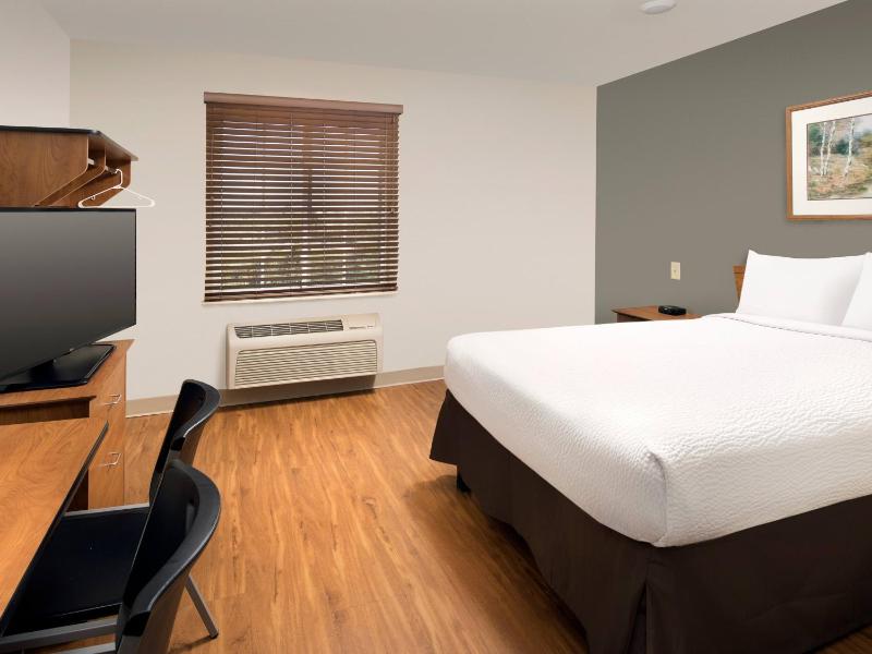 Standard Double Room - Non-Smoking image 2