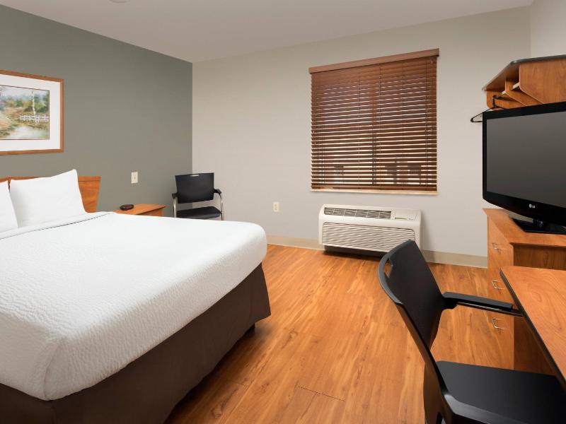 Standard Double Room - Non-Smoking image 2